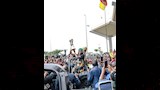 استقبال حافل للاعبات الكاميرون (3)
