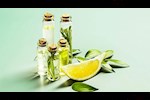 زيت الليمون العطري.. 9 فوائد صحية وأضرار ينبغي الحذر منها