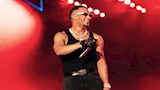محمد رمضان ينشر صورا من حفل الساحل ويعلق: "انجح لحد ما كل الفشلة يكرهوك"