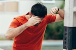 ما سبب الشعور بالدوخة لمرضى قرحة المعدة؟- طبيب يوضح