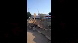 قطار يدهس لودر في قنا بعد أيام من فيديو المزلقان المفتوح (6)_8
