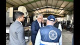 خلال جولة بمصنع 909