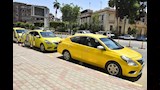 محافظ أسيوط يتفقد 15 سيارة تاكسي حديثة تمهيدًا لترخيصها وبدء تشغيلها لتعزيز منظومة النقل بمدينة أسيوط الجديدة (5)