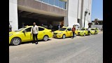 محافظ أسيوط يتفقد 15 سيارة تاكسي حديثة تمهيدًا لترخيصها وبدء تشغيلها لتعزيز منظومة النقل بمدينة أسيوط الجديدة (3)