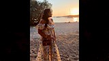 هند صبري تخطف الانظار امام الشاطئ (1)