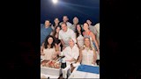 نرمين الفقي مع عائلتها (3)