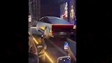 محمد رمضان بسيارة تسلا
