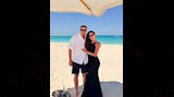 يارا السكري على شاطئ البحر