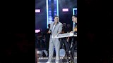 حكيم في حفل الساحل الشمالي (10)