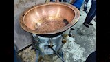 ضبط 30 طن حلوى مولد فاسدة (6)