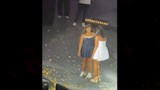روبي مع ابنتها طيبة بحفل المسرح الروماني (7)