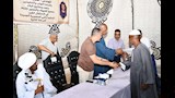 محافظ أسوان يسلم عقود أراضى المنصورية الجديدة
