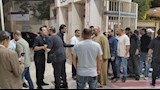 حسن عيد يستقبل الوافدين على عزاء زوجته في مسجد الحامدية الشاذلية.. صور