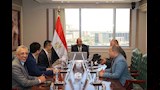 الكهرباء تبحث مع هواوي مستجدات مشروع تصنيع بطاريات التخزين محليًا (2)