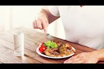 هل اللحوم ترفع حمض اليوريك في جسمك؟.. دراسة تكشف التفاصيل
