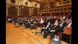 وزير الإنتاج الحربي يوجه بتفعيل المقترحات البحثية وربط التدريب باحتياجات الصناعة (1)