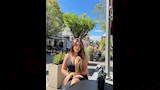 سارة سلامة تجلس على كافية في احد شواع النمسا (3)
