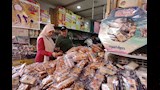 الغلاء يضرب حلاوة المولد والتجار يواجهون الركود بـالأحجام الميني (5)