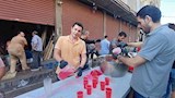 توزيع الشربات بالموز بشوارع الإسكندرية (12)