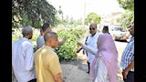 محافظ أسيوط يجري جولة مفاجئة ويحيل رئيسي قريتين للتحقيق بسبب تراكم المخلفات وتدني مستوى النظافة (6)