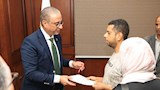 محافظ الجيزة يبحث شكاوى المواطنين ويوجه بمراجعة عقار مخالف بحدائق الأهرام