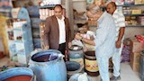 ضبط مكملات غذائية منتهية الصلاحية داخل مخزن أدوية بالمنيا