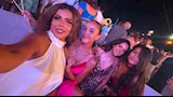 ناهد السباعي تنشر صورا مع أسماء جلال ونجمات الفن في حفل شاهد بالساحل