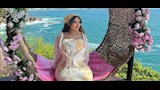 ستوري نجوم كرة القدم.. زوجة النني الثانية برفقة ابنها وزيزو في مران المنتخب