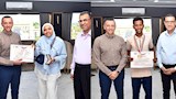 محافظ أسوان يكرم صاحب برونزية ألعاب القوى والأولى على الإعدادية