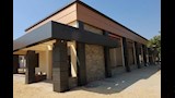 رئيس جامعة المنيا يتفقد حديقة أعضاء هيئة التدريس ومنافذ المنتجات (4)