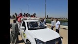 محافظ أسيوط يستوقف سيارة ربع نقل وتروسيكلًا محملين بالأ (16)