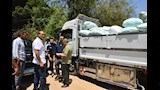 محافظ أسيوط يستوقف سيارة ربع نقل وتروسيكلًا محملين بالأ (4)