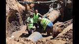 إصلاح خط المياه المغذي لـ 4 قرى في طوخ (5)