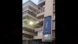 إزالة خطورة شرفة عقار تصدعت واجهتها بالإسكندرية (3)