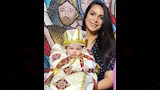 بسمة رفقة طفلها الأصغر