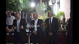 عثمان ابو لبن وافراد من اسرته في استقبال المعزين (2)