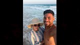 ياسر إبراهيم وزوجته