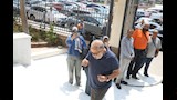 اشرف زكي في جنازة محمد التاجي (1)