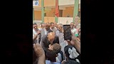 وزير التعليم يمازح طفلًا في افتتاح مدرسة ببنها (4)