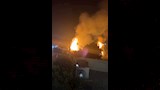 تصاعد ألسنة اللهب قبل إخمادها