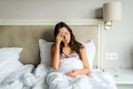 علامات تدل أنك مريض- 7 أعراض تظهر على الجسم في الصباح  