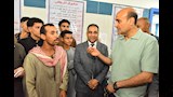 محافظ أسيوط يتابع ميدانيَا انتظام تقديم خدمات مبادرة 100 يوم صحة بوحدتي عرب مطير وعرب الأطاولة بالفتح (12)