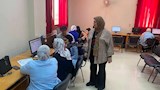 عميد الكلية تتابع العمل في مكتب التنسيق_3