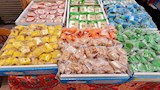 عرض أنواع حلوى المولد