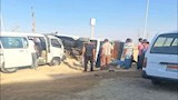 تصادم وانقلاب سيارة ميكروباص بسبب السرعة الزائدة