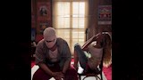 إليانا مع تووليت[1]