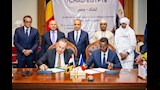 قنصوة يوقع اتفاقًا مع تشاد لتطوير الحرف التقليدية وتأهيل الحرفيين (3)