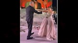 رقص محمود حميدة وابنته أمنية بزفافها (11)