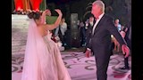 رقص محمود حميدة وابنته أمنية بزفافها (12)