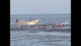 زحام كبير على شاطئ جمصة (6)